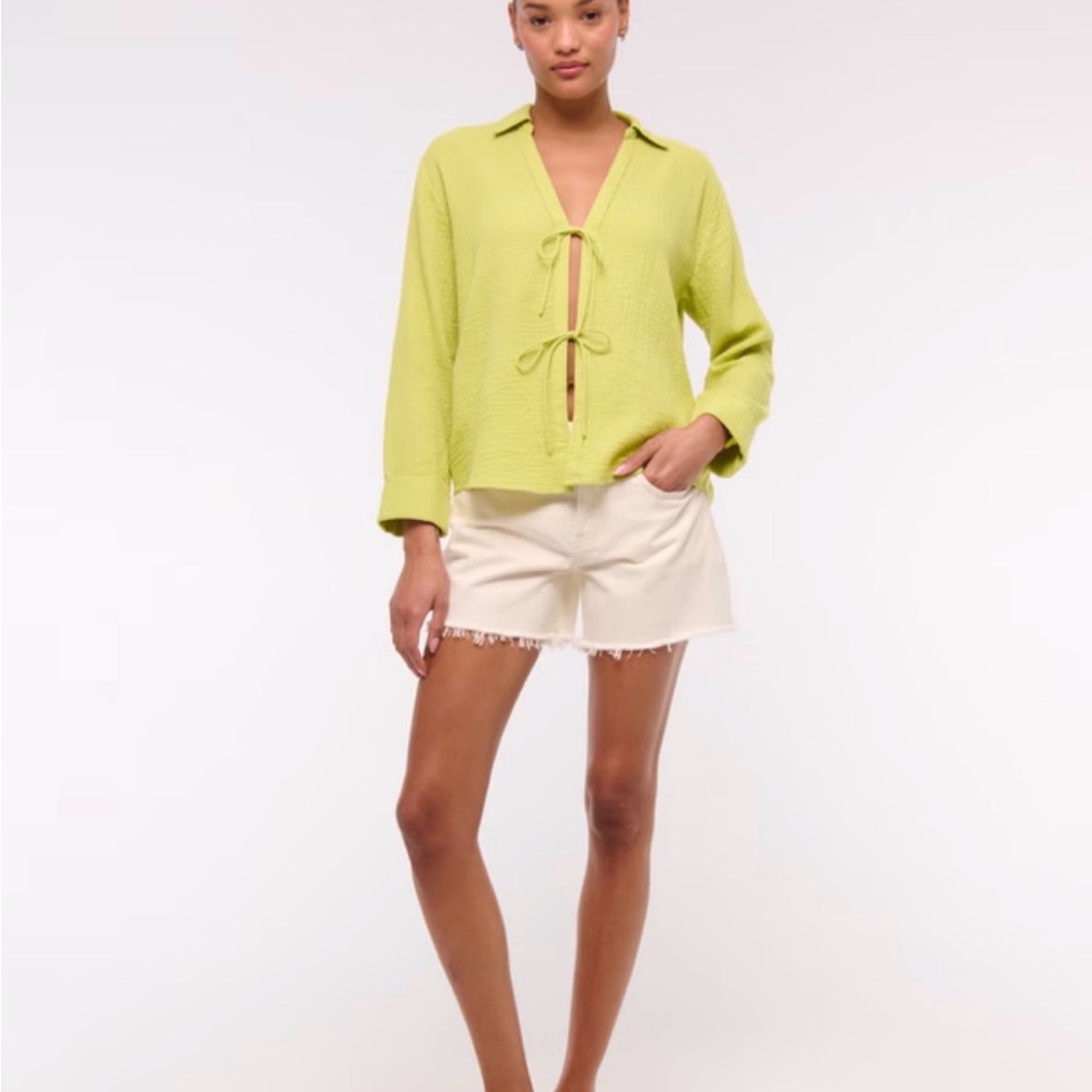 Abercrombie NWT Women’s XS Tie Front Gauzy Shirt